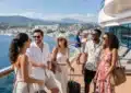 Navire de croisière méditerranéenne avec passagers en détente